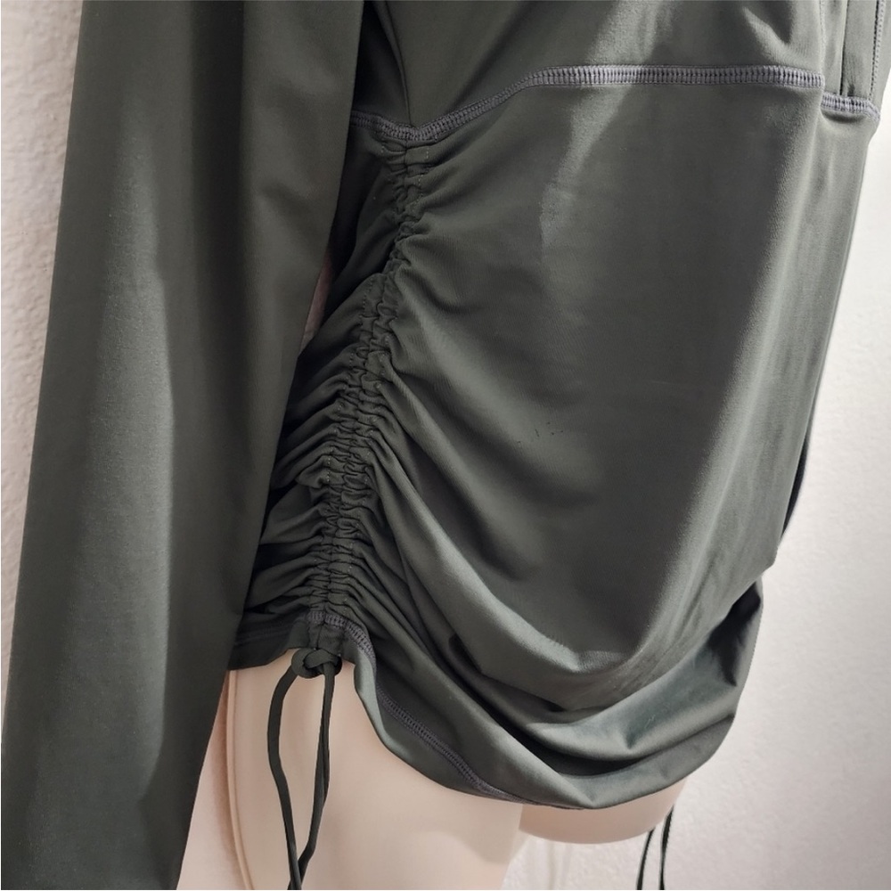 SOLD ATHLETA Ruched Rashguard Green Size S - Picture 10 of 10